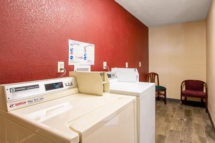 Red Roof Inn & Suites Battle Creek - image 11