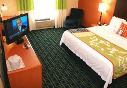 Fairfield Inn Battle Creek - image 8