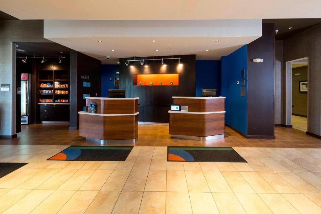 Courtyard by Marriott Battle Creek - image 7