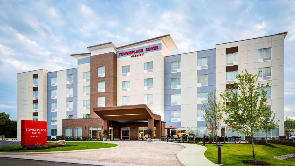 TownePlace Suites by Marriott Battle Creek - image 7