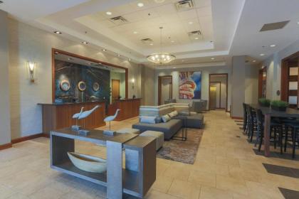 DoubleTree by Hilton Bay City - Riverfront - image 12