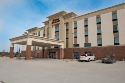 Hampton Inn & Suites Bay City - image 13