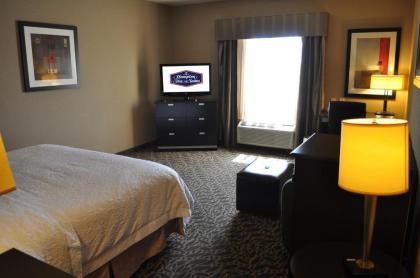 Hampton Inn & Suites Bay City - image 3