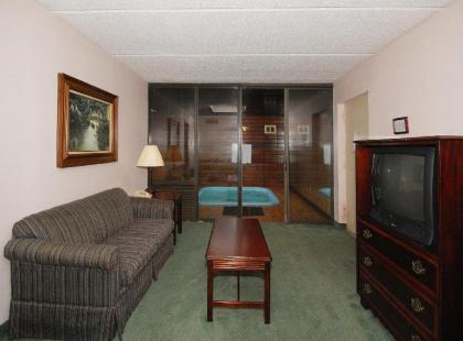 Days Inn by Wyndham Bay City - image 13