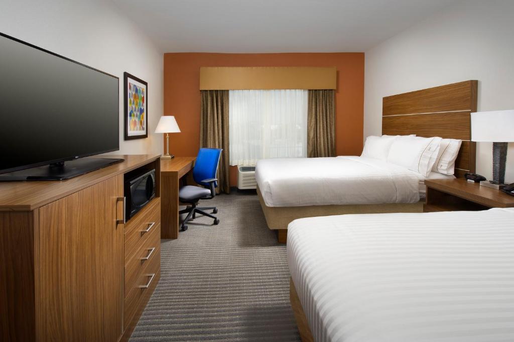 Holiday Inn Express & Suites Bay City an IHG Hotel - image 5