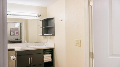 Candlewood Suites Bay City an IHG Hotel - image 14