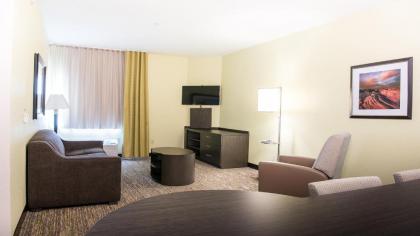 Candlewood Suites Bay City an IHG Hotel - image 4