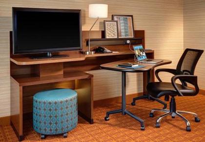 Fairfield Inn & Suites by Marriott Bay City Texas - image 2