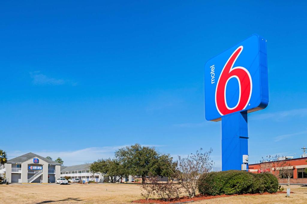 Motel 6-Bay Saint Louis MS - main image