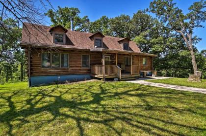 Rural Coon Rapids Cabin with Deck - Hike and Golf!