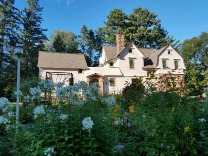 Pinehurst Inn Bed  Breakfast Bayfield