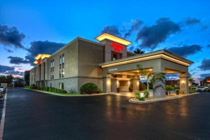 Hampton Inn Houston Baytown - image 9