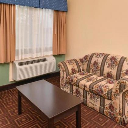 Americas Best Value Inn-Baytown - image 3