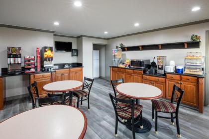 Days Inn by Wyndham Baytown TX - image 3