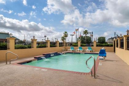 Comfort Suites Baytown I – 10 - image 14