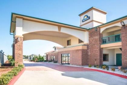 Days Inn by Wyndham Baytown East