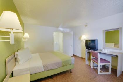 Motel 6-Baytown TX - Baytown East - image 3