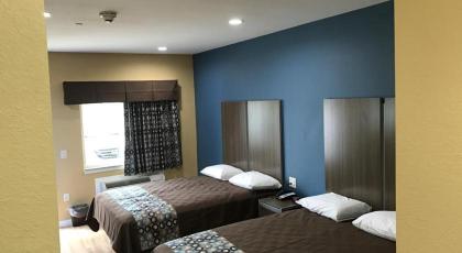 Deluxe Inn & Suites - Baytown - image 11