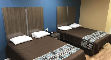 Deluxe Inn & Suites - Baytown - image 13