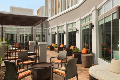 Hilton Garden Inn Houston-Baytown - image 7