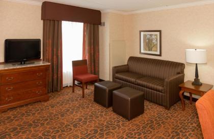 Hampton Inn & Suites Cleveland-Beachwood - image 17