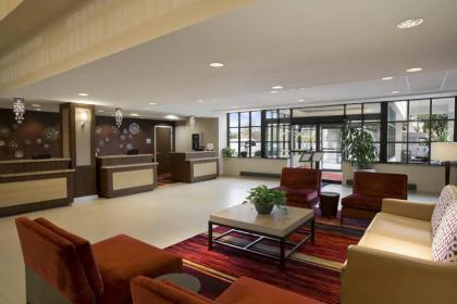 Embassy Suites Cleveland - Beachwood - image 3