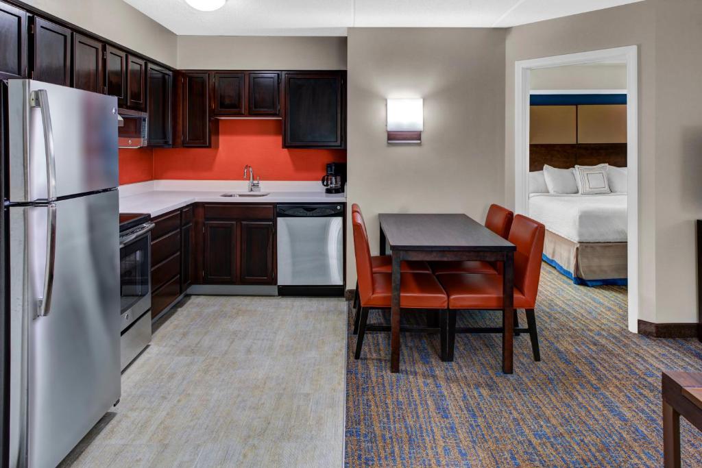 Residence Inn by Marriott Cleveland - Beachwood - image 3