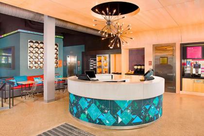 Aloft Beachwood - image 14