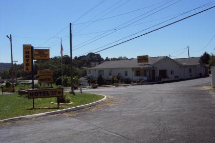 Dixie Plaza Motel - image 5