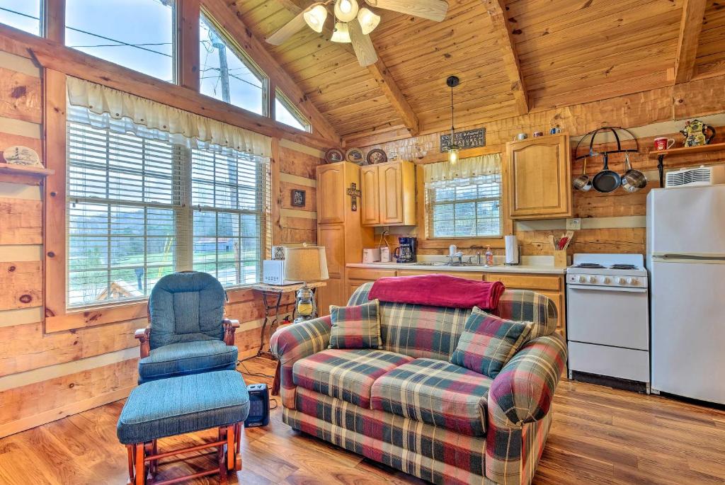 Wheelchair-Accessible Cabin on Cherokee Lake! - image 3