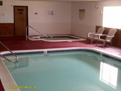 Capri Inn & Suites - Beatrice - image 5