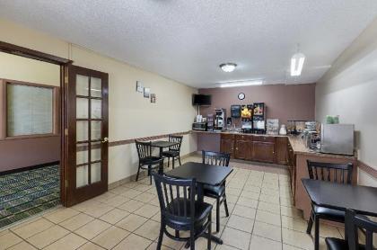 Americas Best Value Inn Beatrice - image 11