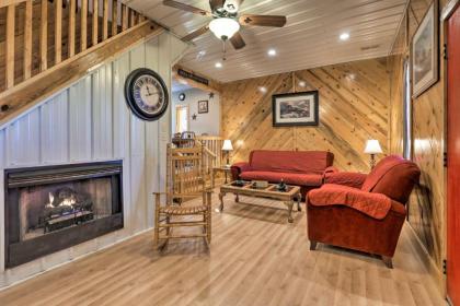 Beattyville Cabin with Decks-by Red River Gorge! - image 3