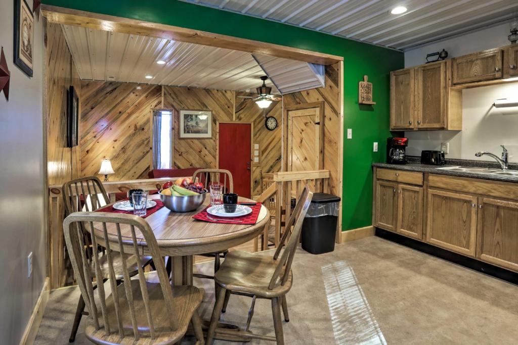 Beattyville Cabin with Decks-by Red River Gorge! - image 5