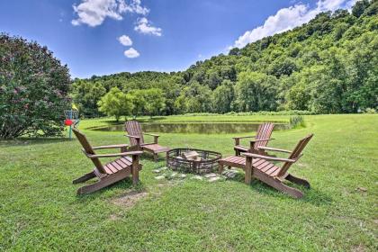 Secluded Retreat BBQ Lawn Games and Fire Pit - image 7