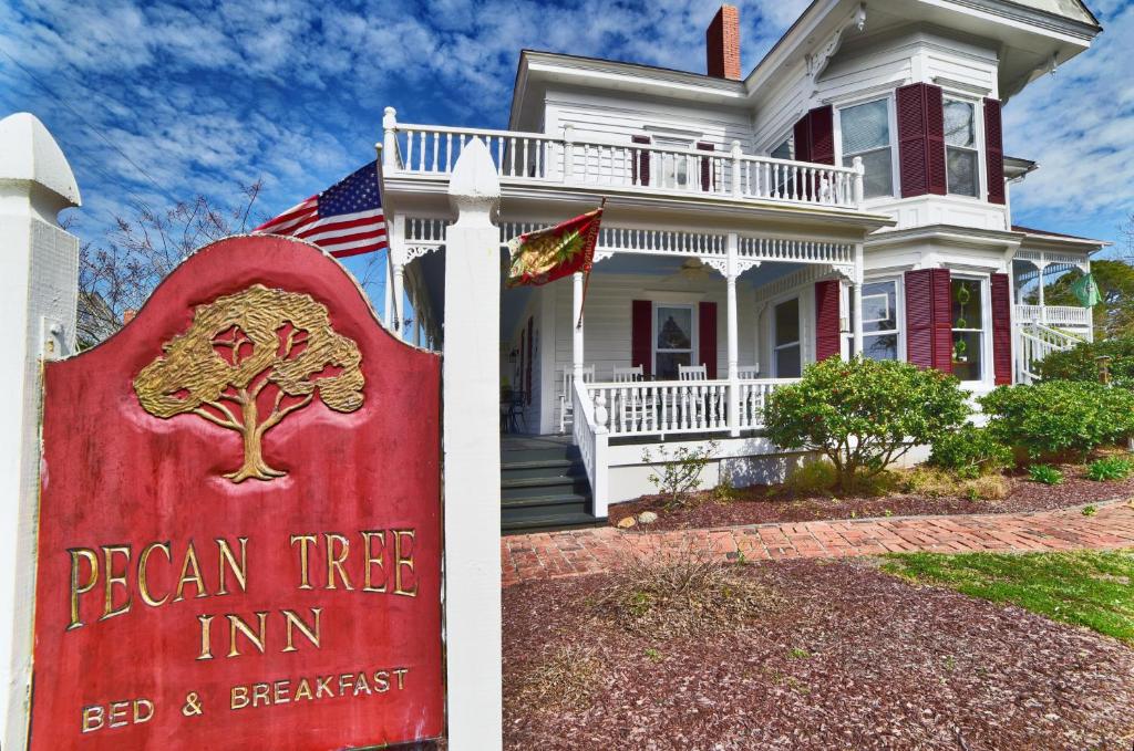 Pecan Tree Inn - image 3