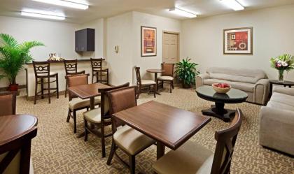 Holiday Inn Hotel & Suites Beaufort at Highway 21 an IHG Hotel - image 18