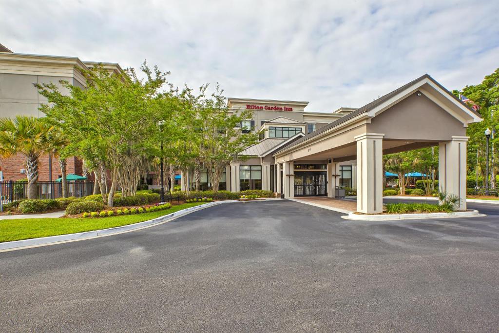 Hilton Garden Inn Beaufort - main image