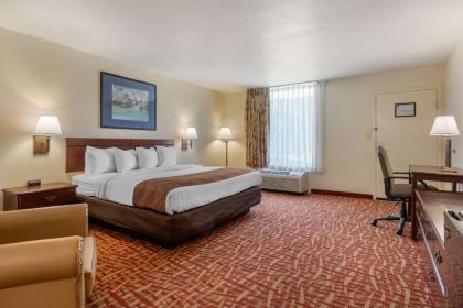 Quality Inn At Town Center - image 3