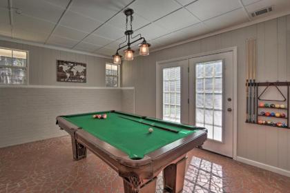 Pet-friendly Escape Less Than 9 Miles to Downtown Beaufort - image 5