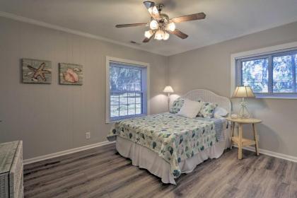 Pet-friendly Escape Less Than 9 Miles to Downtown Beaufort - image 9