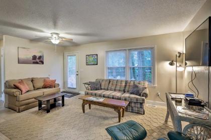 Pet-Friendly Home Short Walk to Scenic Overlook! - image 13