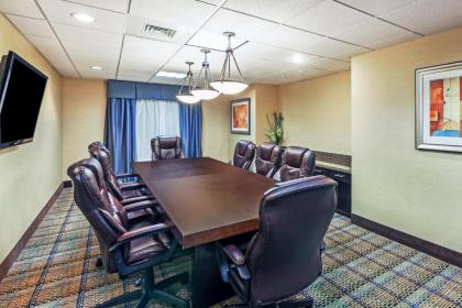 Holiday Inn Express Hotel & Suites Beaumont Northwest an IHG Hotel - image 14