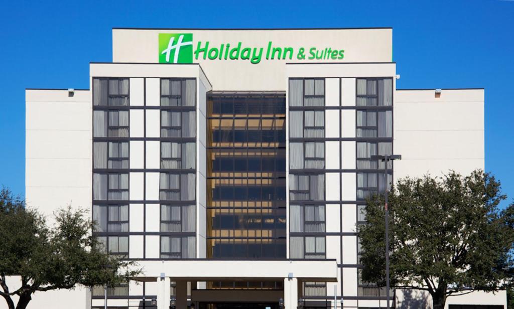 Holiday Inn Hotel and Suites Beaumont-Plaza I-10 & Walden an IHG Hotel - main image