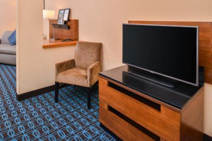 Fairfield Inn & Suites Beaumont - image 11