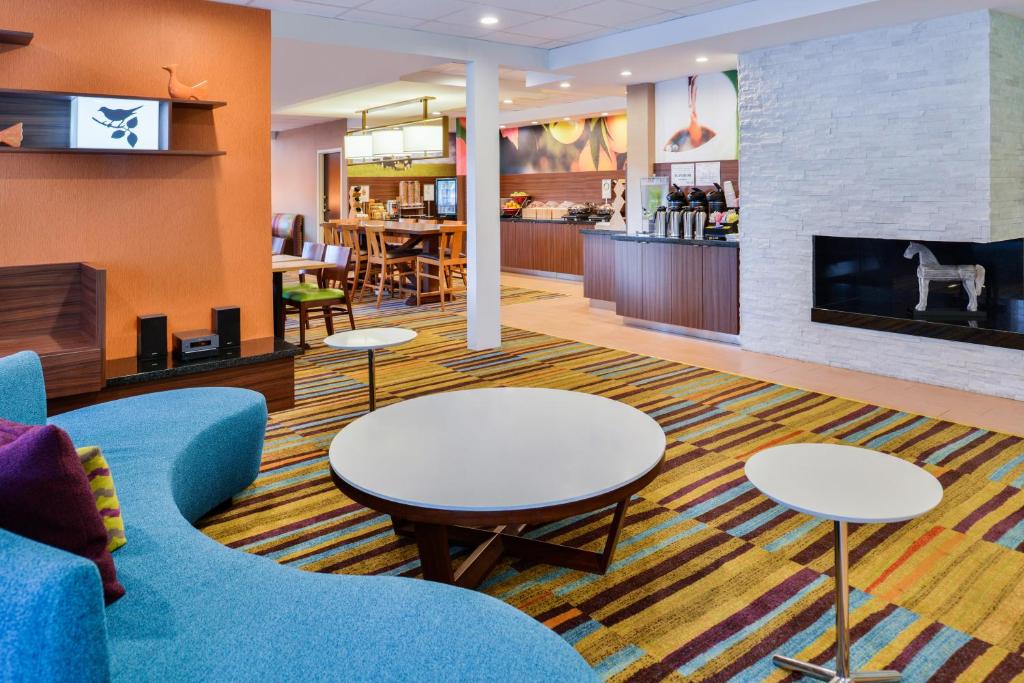 Fairfield Inn & Suites Beaumont - image 7