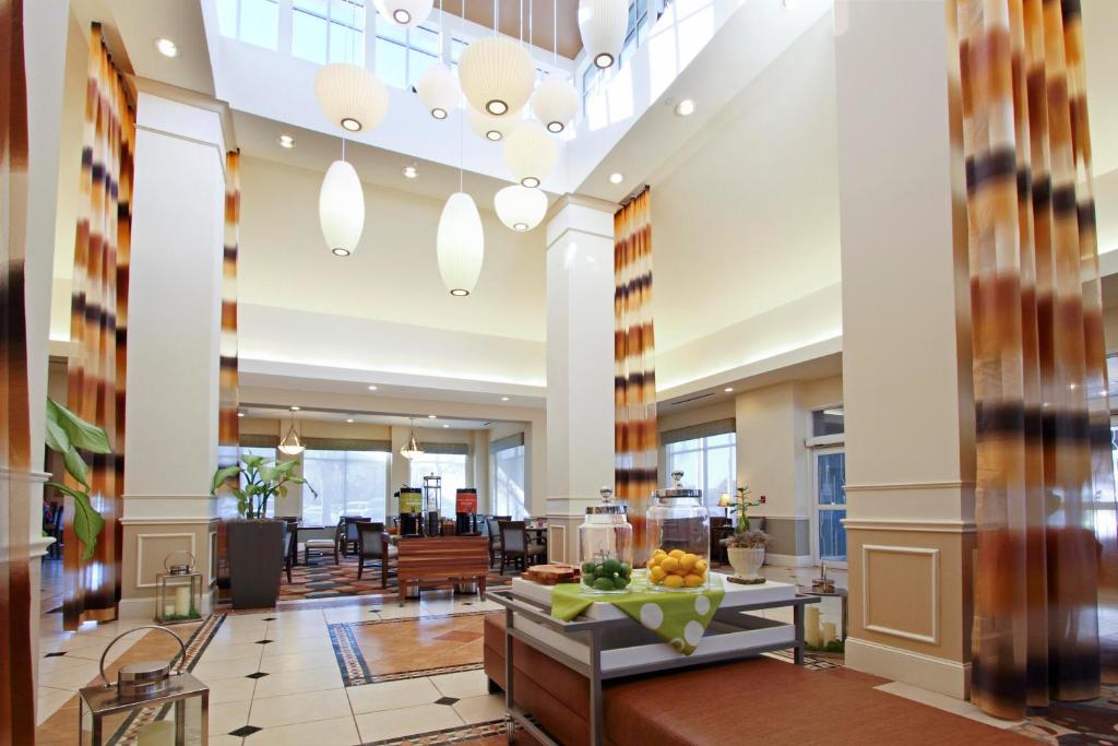 Hilton Garden Inn Beaumont - image 3