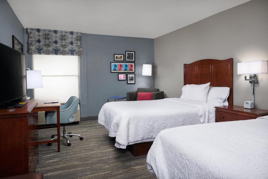 Hampton Inn Beaumont - main image