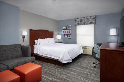 Hampton Inn Beaumont - image 5