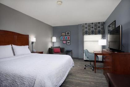 Hampton Inn Beaumont - image 8